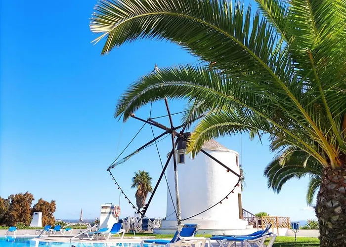 Sea & Sun Windmill By Be Cherish Daire Albufeira